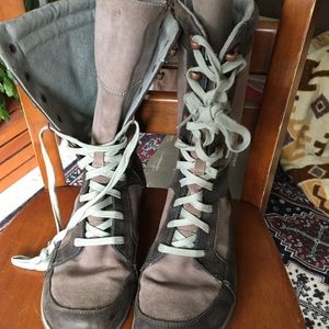 Women’s Chaco Boot